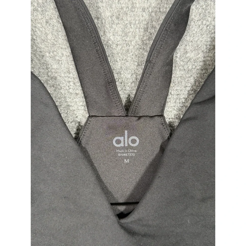ALO Yoga Airbrush Real Bra Tank Womens Size Medium Black Racerback Cropped